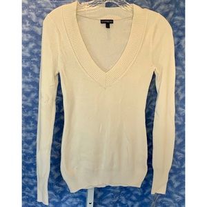 Express V neck sweater in ivory, small, ECU